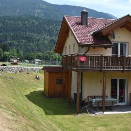 Chalet in Kötschach am Skihang, hotel u gradu Kečah