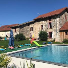 Le Baco, gîte à la ferme, hotel em Coublevie