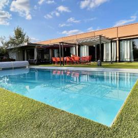 L'atelier Insolite - Piscine chauffée, hotel in Montauban