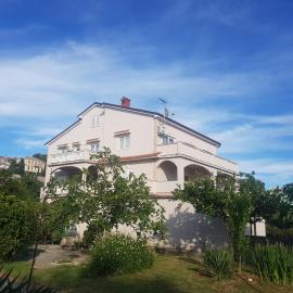 Apartments by the Sea, ξενοδοχείο σε Lopar