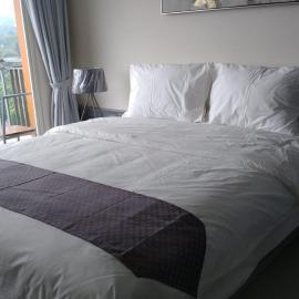 Galeri Ciumbuleuit Apartment 3 by Gezonder, hotel in Bandung