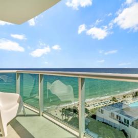 THE TIDES 2bedrooms apt 14th floor WE ARE ON THE BEACH!
