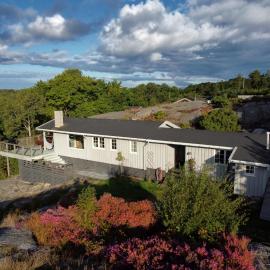 Idyllic Cabin in Lillesand fantastic ocean view