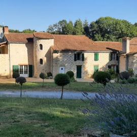 Domaine de la Basse Bobinière - Gîte et Chambres d'hôtes, hotel v mestu Thouarsais-Bouildroux