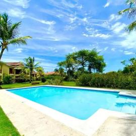 Luxury apto 3 rooms+pool+ campo de golf. Cocotal