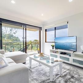Intrepid 11 Absolute Beachfront Bliss