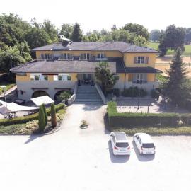 La Quercia Hotel con Ristorante, hotelli kohteessa San Giovanni in Croce