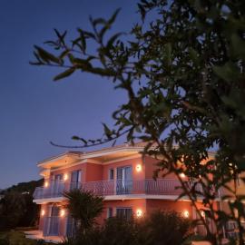 Julietta Suites, hotel di Argostoli