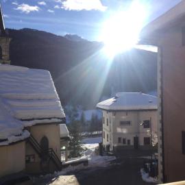 Appartamenti Sasso Rosso, hotel in Commezzadura
