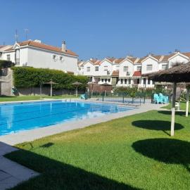 Alojamiento Casa Piano, hotel in Mairena del Aljarafe