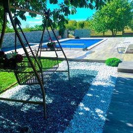Holiday Home Endi, khách sạn ở Unešić