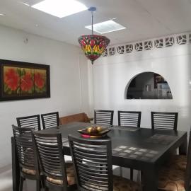 Casa entera, los clientes pueden usar todo el espacio y no tendrán que compartirlo con el anfitrión ni con otros huéspedes, hotel in Barrancabermeja