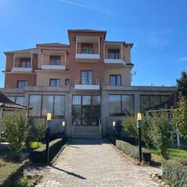 Hotel Paradise, Hotel in Bilisht
