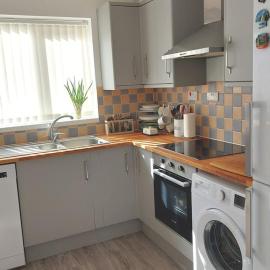 Comfortable 2 bedroom house in historic Exeter, hotel em Exeter