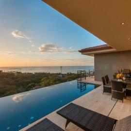 Casa De La Perla, Ocean View 4 Bedroom Home
