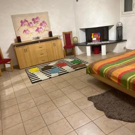 Appartamento VACANZE vicino Locarno, hotel in Cadenazzo