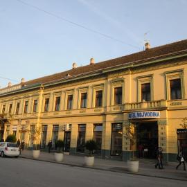 Hotel Vojvodina, отель в Нови-Саде