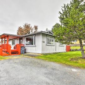 Sitka में, होटल Walkable Sitka Getaway w/ Community Perks!