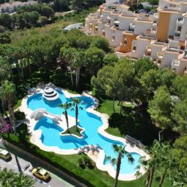 Apartamento Ines, Dehesa de Campoamor,900m from the sea , swimming pool & tennis court