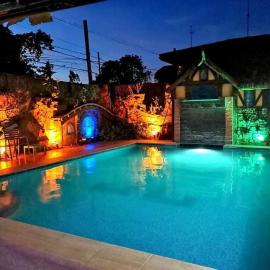 The Shire Private Resort, hotel en Bago