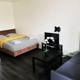 Le Jules Val - Studio cosy en résidence + Parking + Wi-fi, hotel in Évry-les-Châteaux