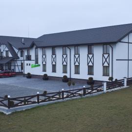 Café Chalet Edelweiss Holiday Home, hotel v destinácii Zbarazh