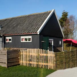 de Koeboet, Hotel in Callantsoog