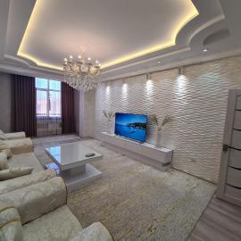 Excellent 2-room apartment bright and cozy, hotel in Dushanbe
