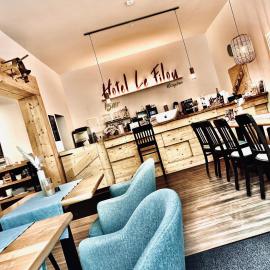 Hotel Le Filou, hotel en Hille