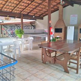 Apartamento Espaçoso Perto da Praia, hotel in Caraguatatuba