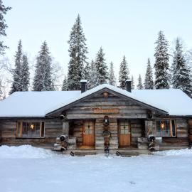 Isokelo Log Apartments