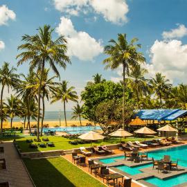 Camelot Beach Hotel, hotel di Negombo