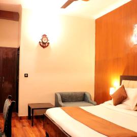 Hotel Rajat Residency Bijnor, hotel di Bijnor