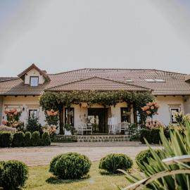 Gościniec Winnica – hotel w mieście Sławica