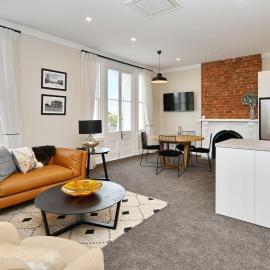 Kaiapoi Luxury Accommodation 1 - Bookahome, hotel di Kaiapoi