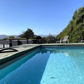 Moderna casa nueva en hermosa y soleada parcela, hotelli kohteessa La Serena