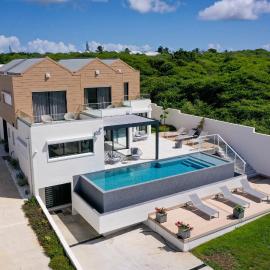 Luxury Villa Beach and Putt avec accès plage, hotel in Saint-François
