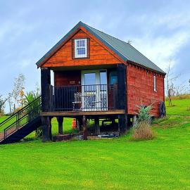 Lake View Lodges The Kentwell, hotel in Long Melford