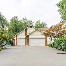 Private Waterfront Retreat near downtown Auburn, hotel u gradu Obern