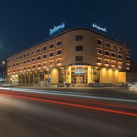 Radisson Blu Hotel, Buraidah, хотел в Бурайда