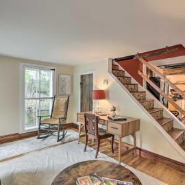 Historic Home in Lambertville: Walk to Bridge, hotel in Lambertville