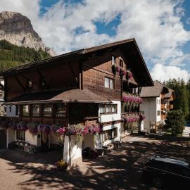 Residence Arche Noah - Colfosco, Hotel in Kolfuschg