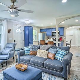 'Blue Cottage in the Bayou' w/ Private Yard!