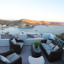 Vacation house with stunning view - Vari Syros, hotel a Vári