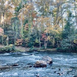 Stay at Rivermist Dahlonega, hotel in Dahlonega