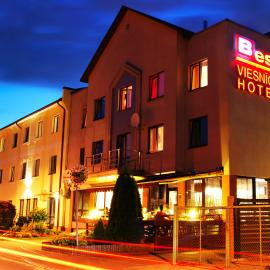 Hotel BEST with FREE PARKING, viešbutis Rygoje