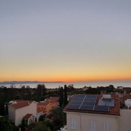 Fab Sea and Mountain View Villa, walking distance from the Sandy Beach, hotel sa Yialia