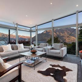 Remarkable Escape Breathtaking Views with Hot Tub