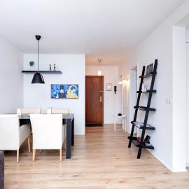 City view, bright & cozy - Free parking (A4), hotel i Reykjavik