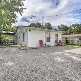 Geneva-on-the-Lake Cottage w/ Patio: Walk to Shore